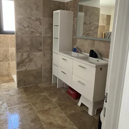 Situe A Villa Sainte-Tulle