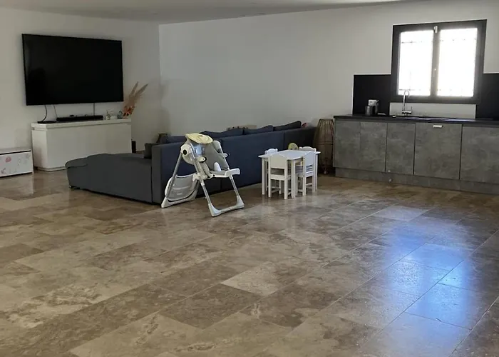 Situe A Villa
