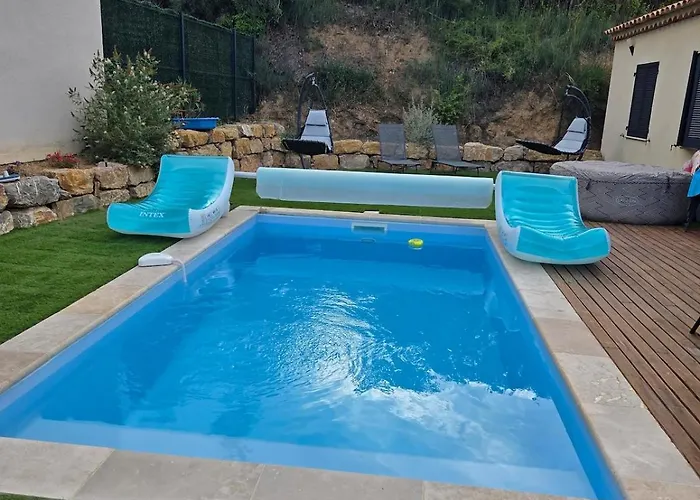 Villa Situe A Sainte-Tulle