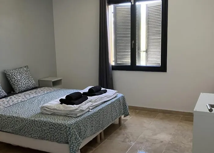 Villa Situe A Sainte-Tulle